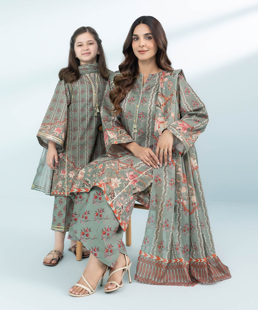 Mommy & Me Women's Three Piece Green Suit 