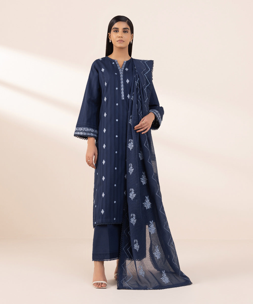 Blended Textured Karandi Blue Embroidered Dupatta