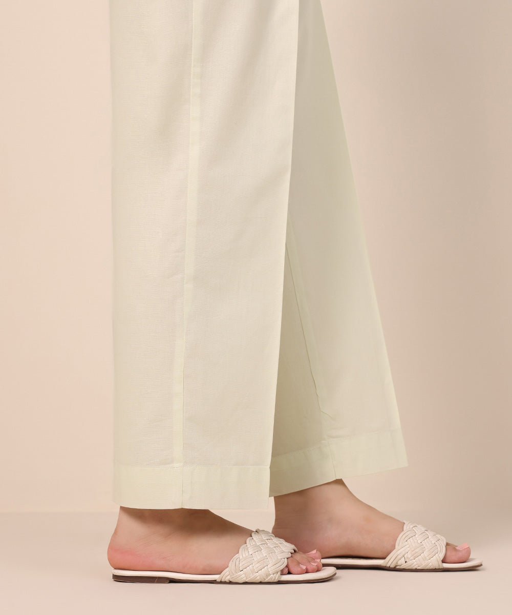 Women's Pret Cambric Off White Solid Straight Pants