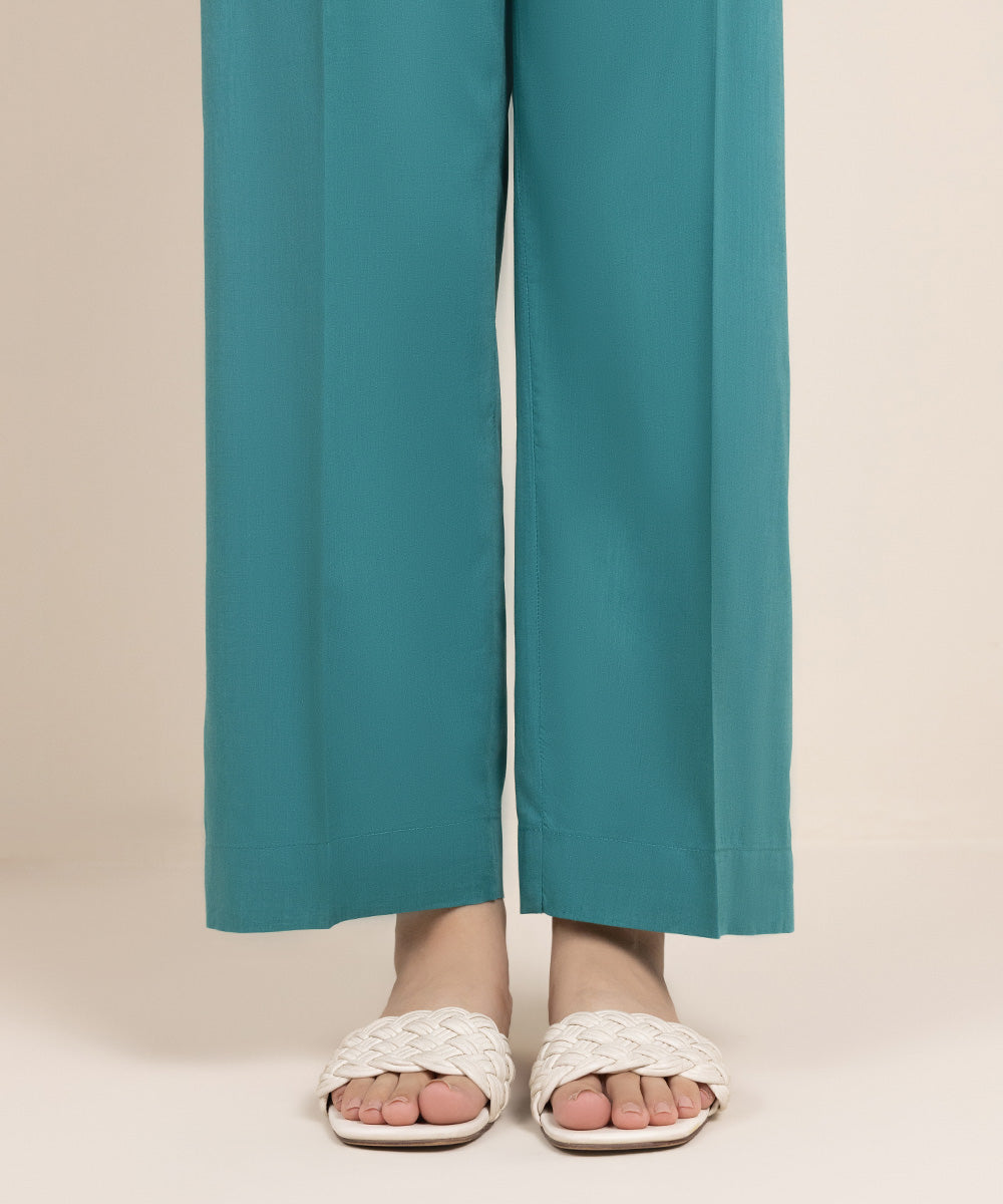 Women's Pret Cotton Viscose Solid Green Straight Pants