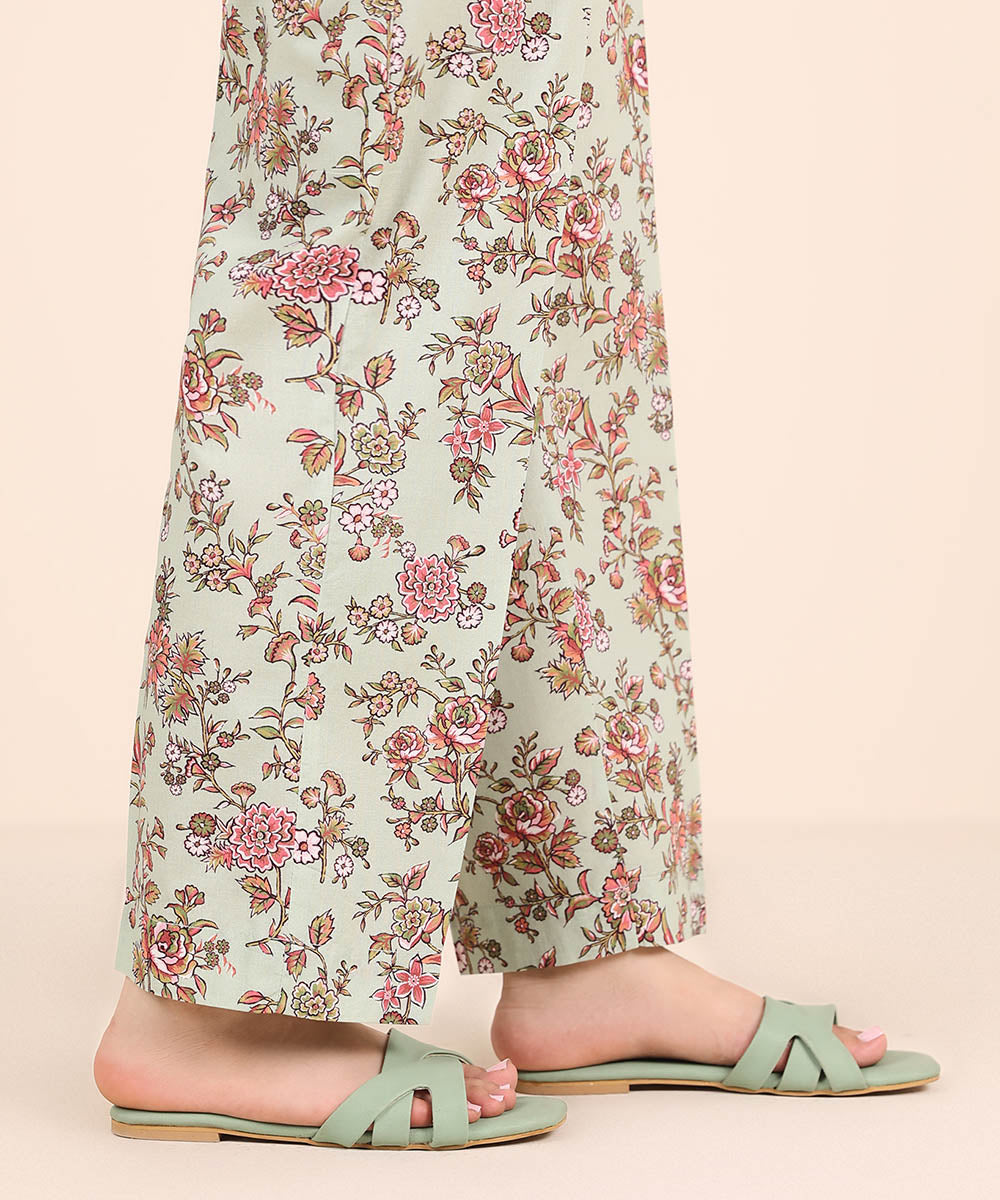 Women's RTW Cambric Multi Printed Straight Pants