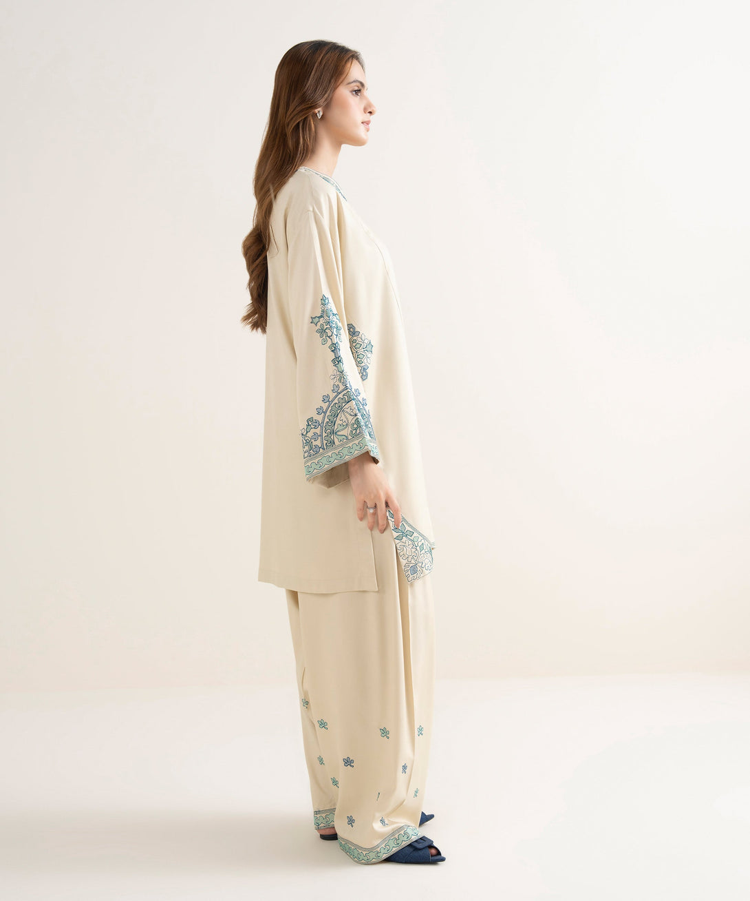 Women's RTW Viscose Marina Embroidered Boxy Off White Shirt