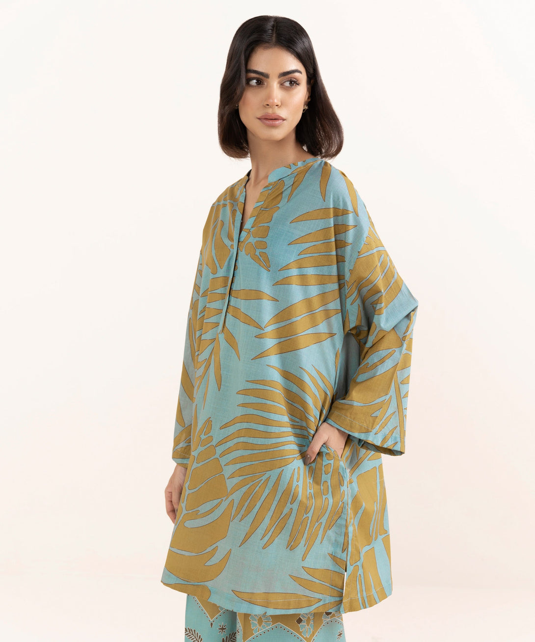 Women's RTW Cross Hatch Multi Printed Boxy Shirt