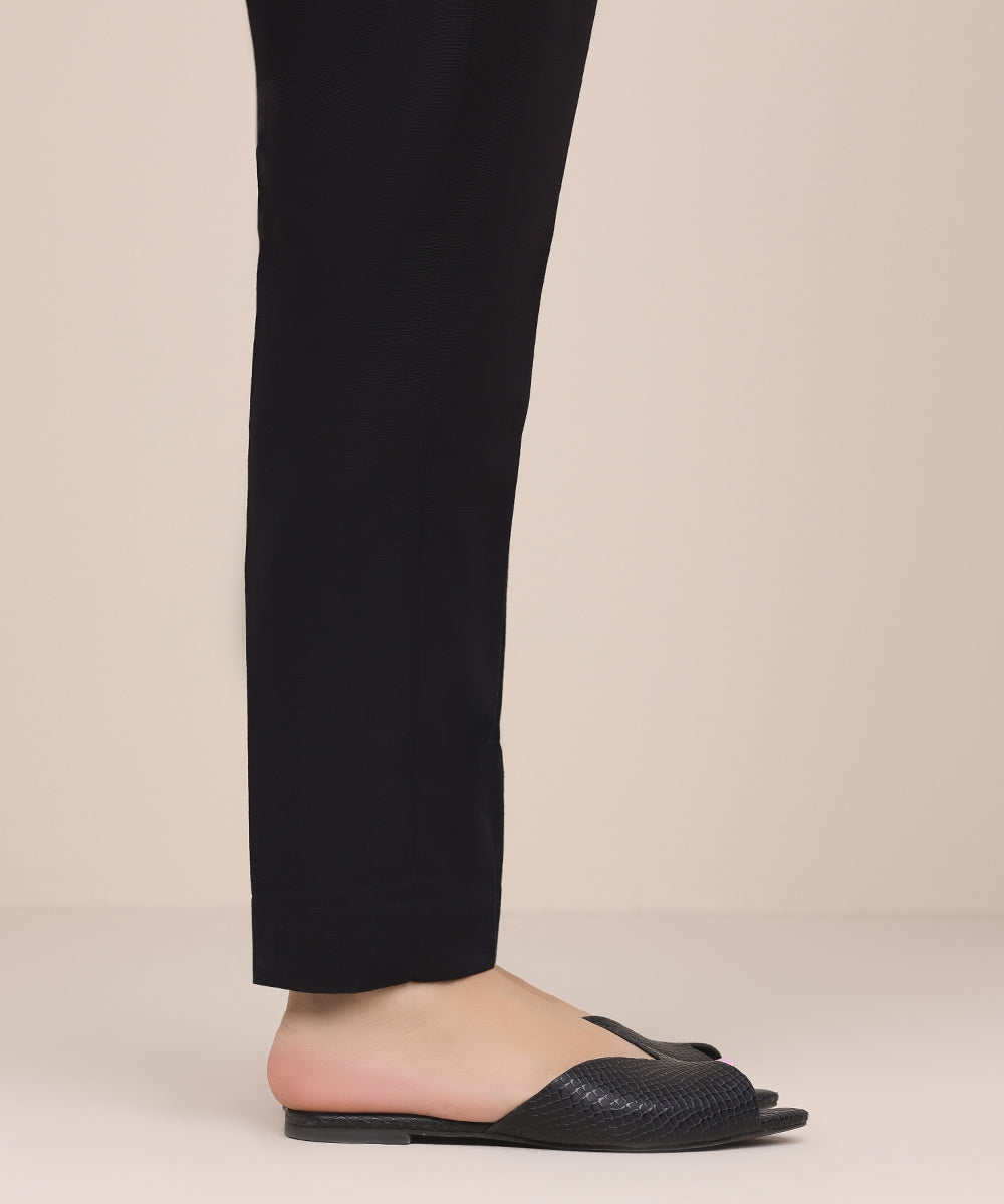 Women's Pret Khaddar Black Solid Cigarette Pants