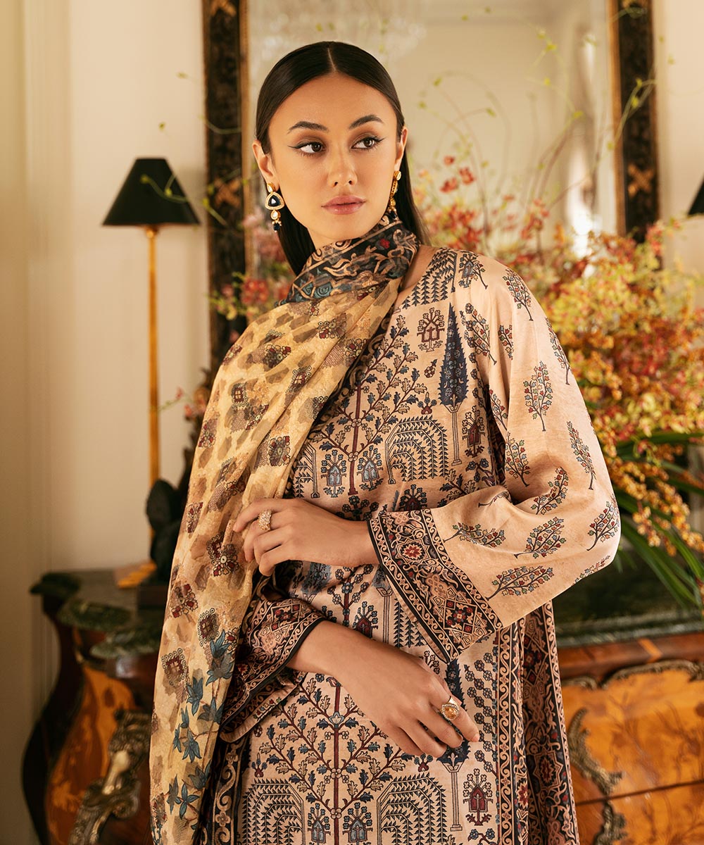 Luxury Pret Ready to Wear Sapphire Online UK