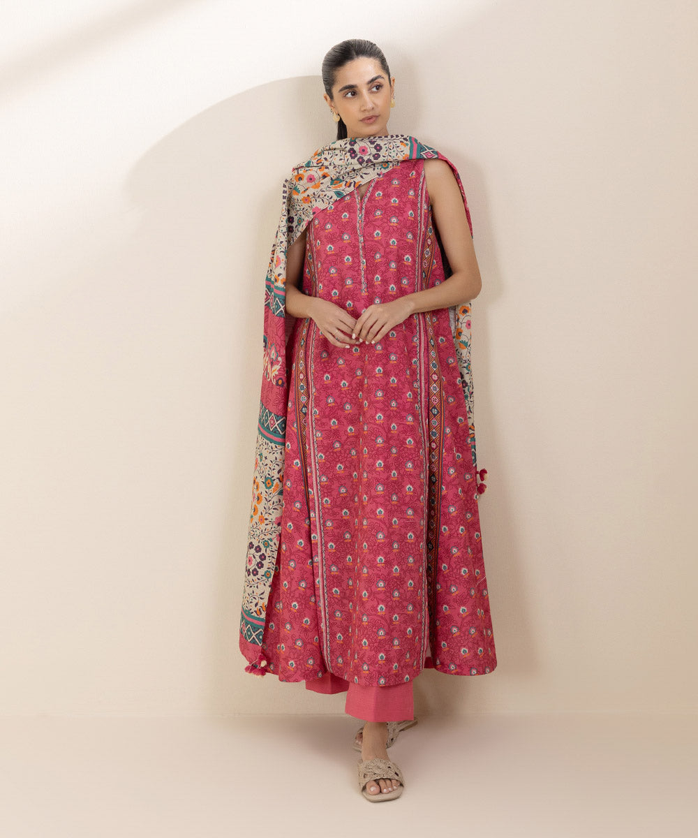 Women's Unstitched Khaddar Pink Printed 3 Piece Suit