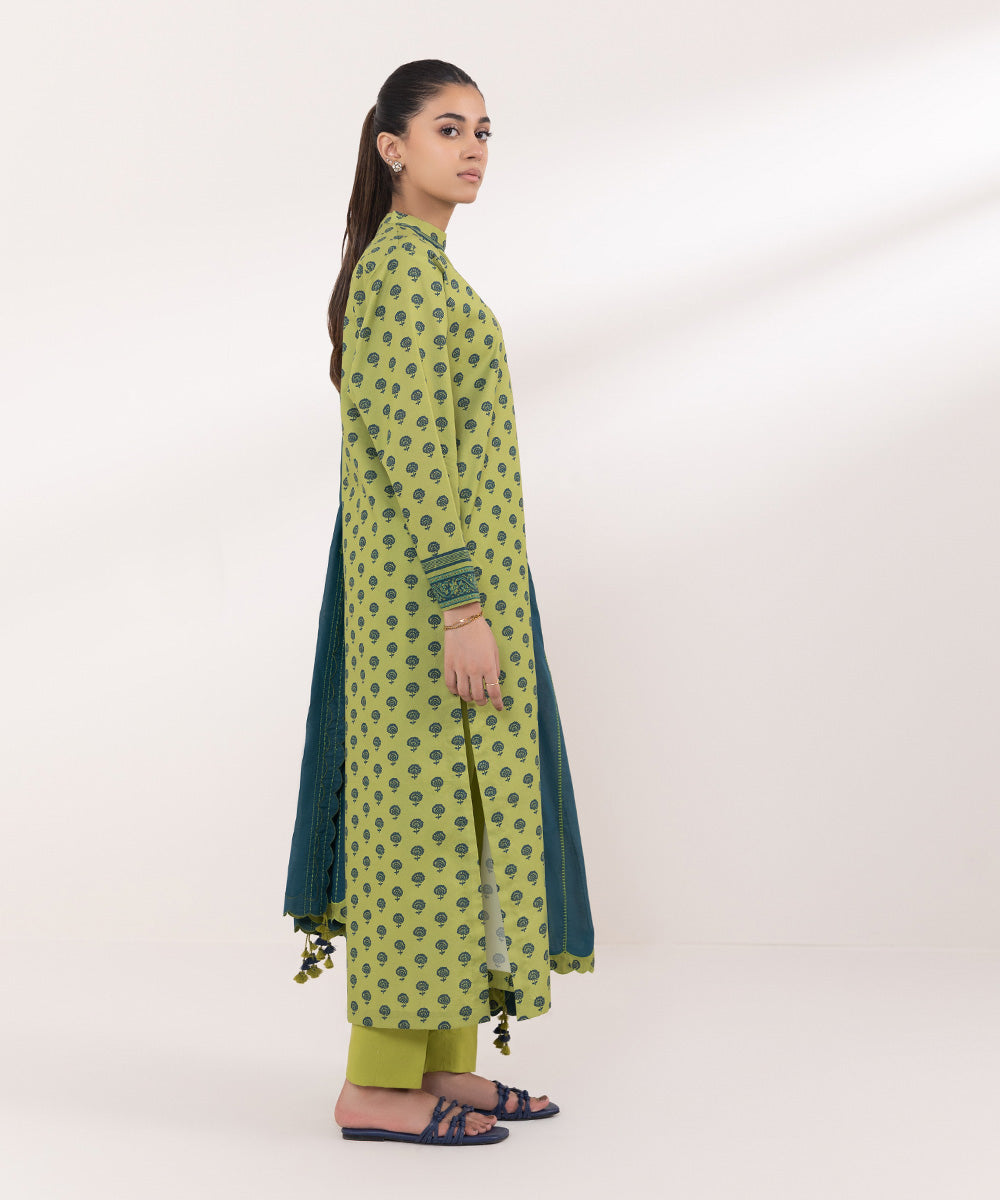 Women's Unstitched Lawn Embroidered Green 3 Piece Suit