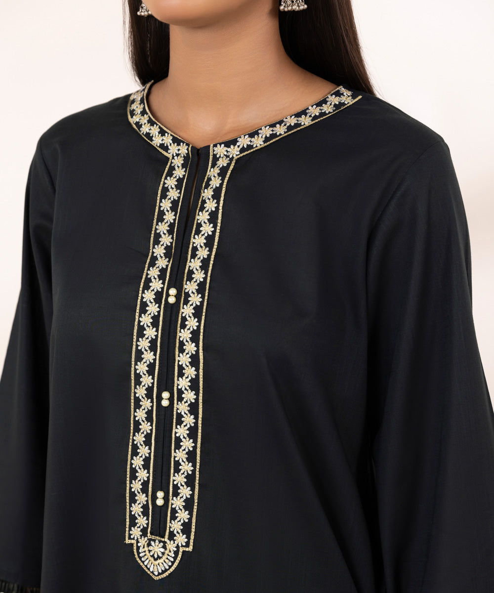 Women's Pret Cross Hatch Embroidered Black A-Line Shirt