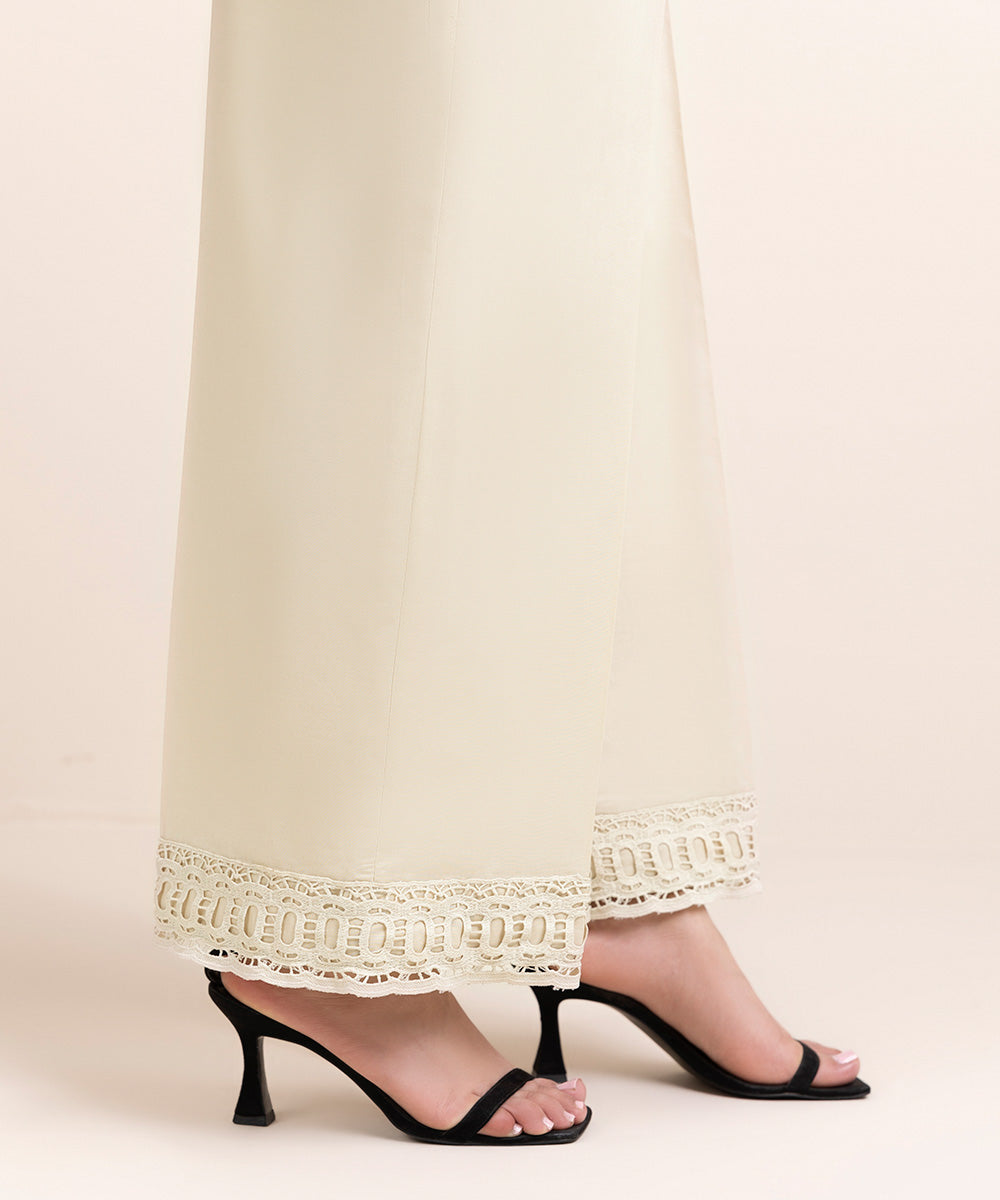 Women's Pret Cambric Off White Solid Culottes