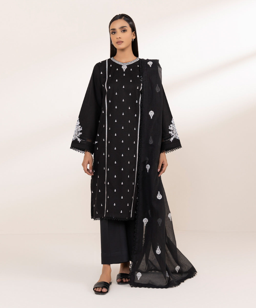 Blended Textured Karandi Black Embroidered Dupatta