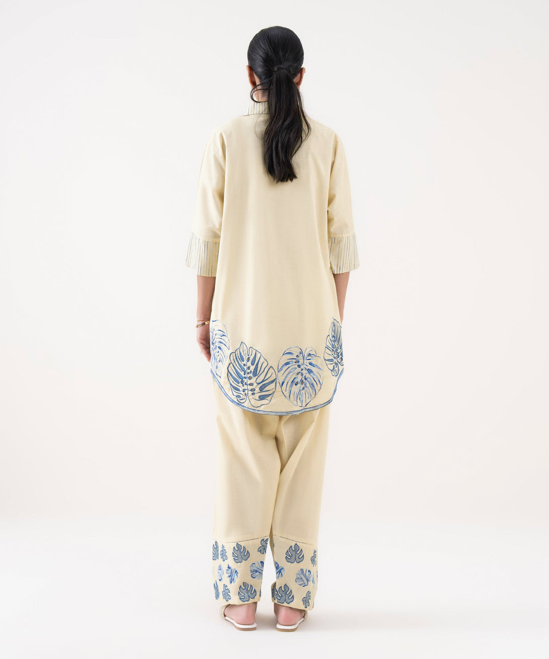 Women's RTW Cross Hatch White Embroidered Boxy Shirt