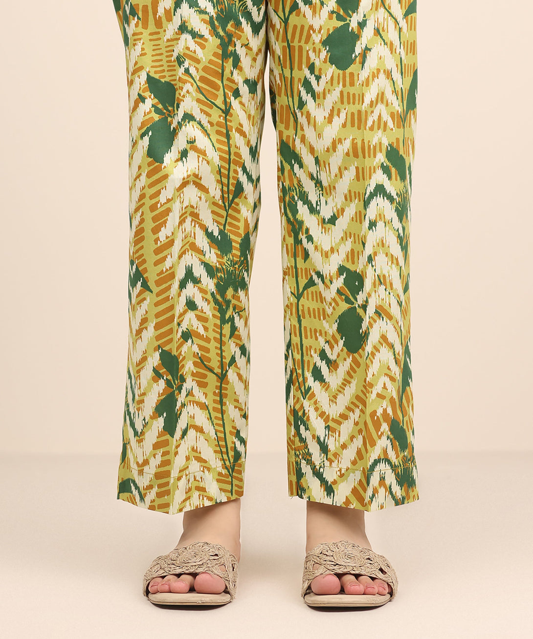 Women's RTW Cambric Multi Printed Straight Pants
