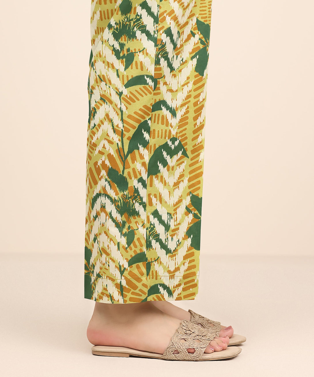 Women's RTW Cambric Multi Printed Straight Pants