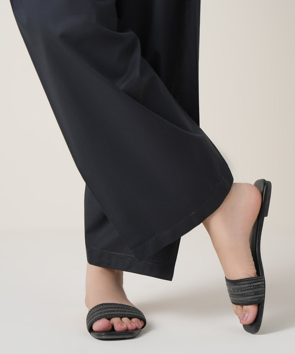 Women's RTW Cambric Black Solid Trousers