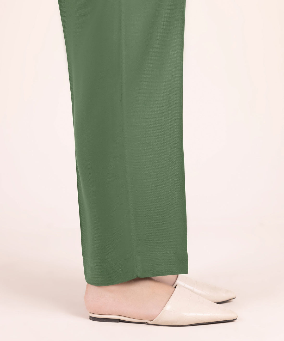 Women's RTW Bedford Solid Green Straight Pants