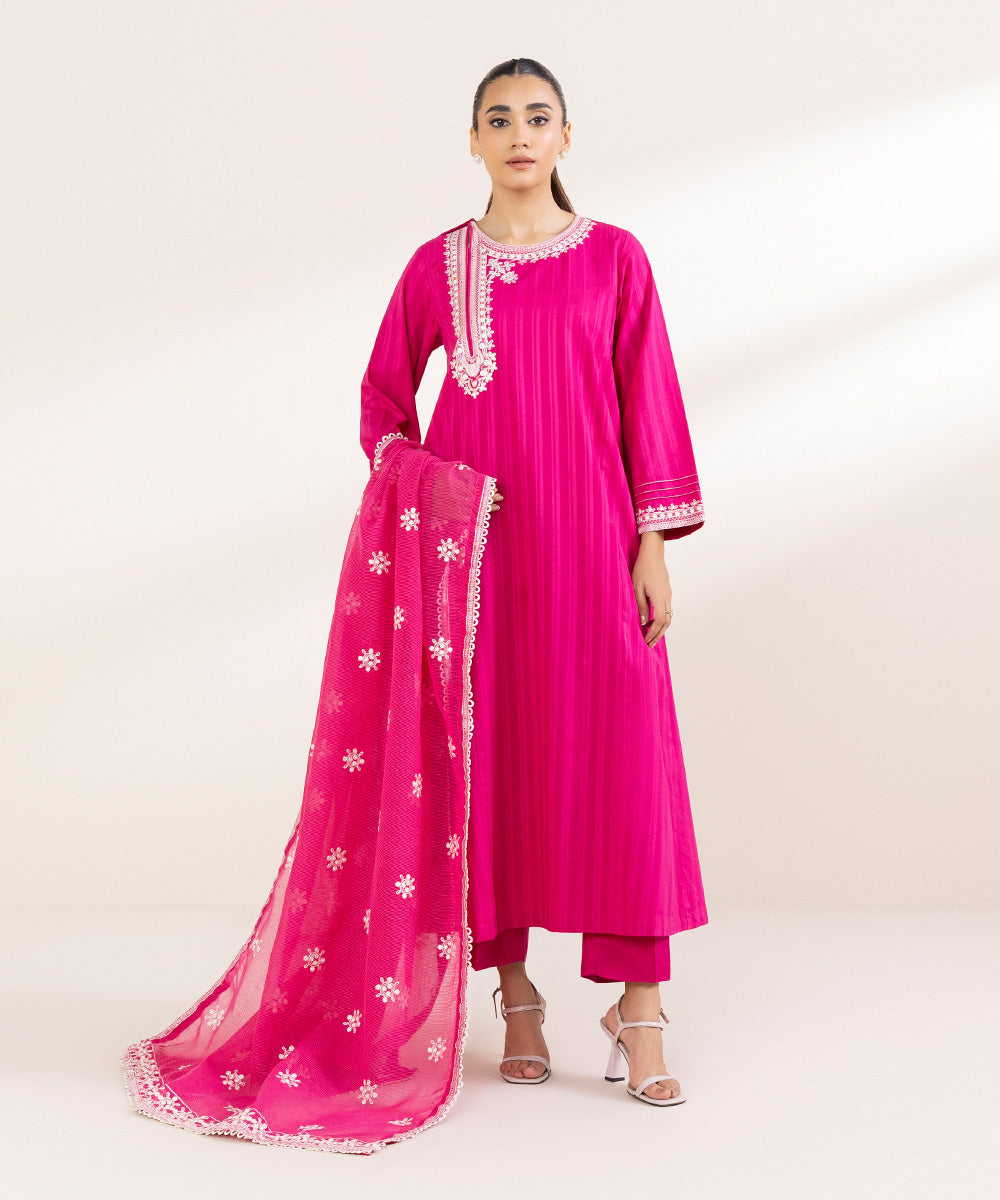 Blended Textured Karandi Pink Embroidered Dupatta