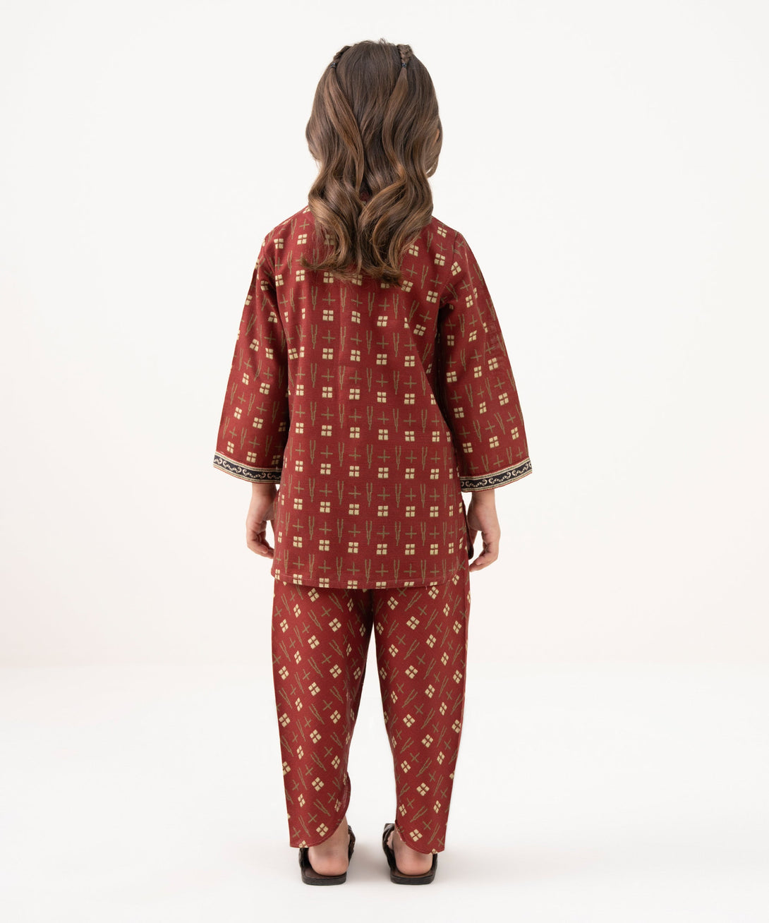 Girl's Light Khaddar Printed Maroon 2 Piece Suit