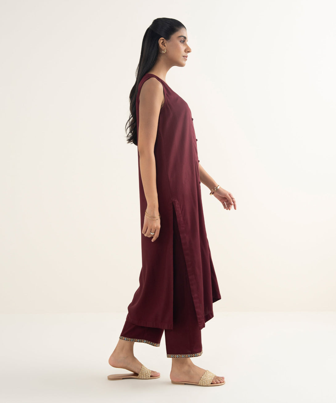 Women's RTW Bedford  Solid Maroon Straight Shirt