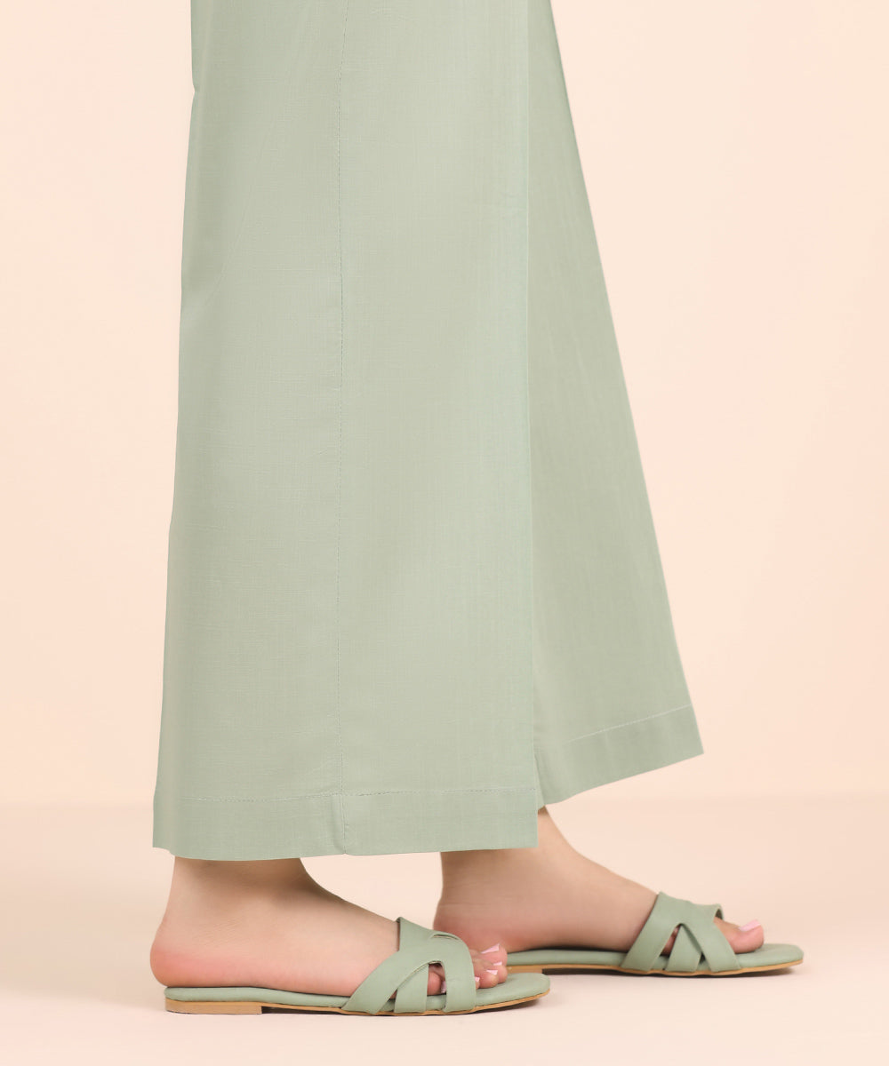 Women's RTW Cross Hatch Green Solid Straight Pants
