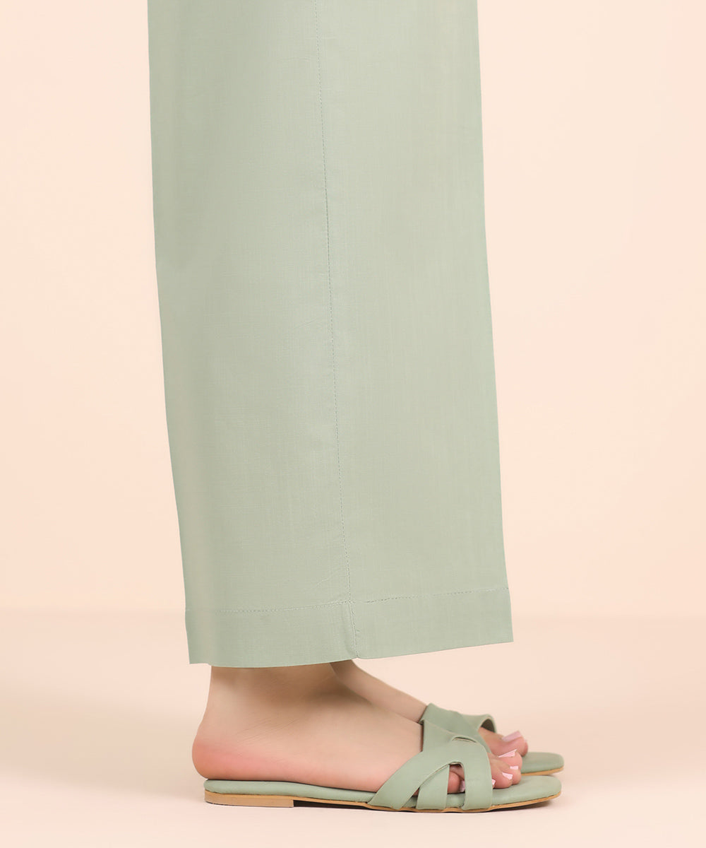 Women's RTW Cross Hatch Green Solid Straight Pants