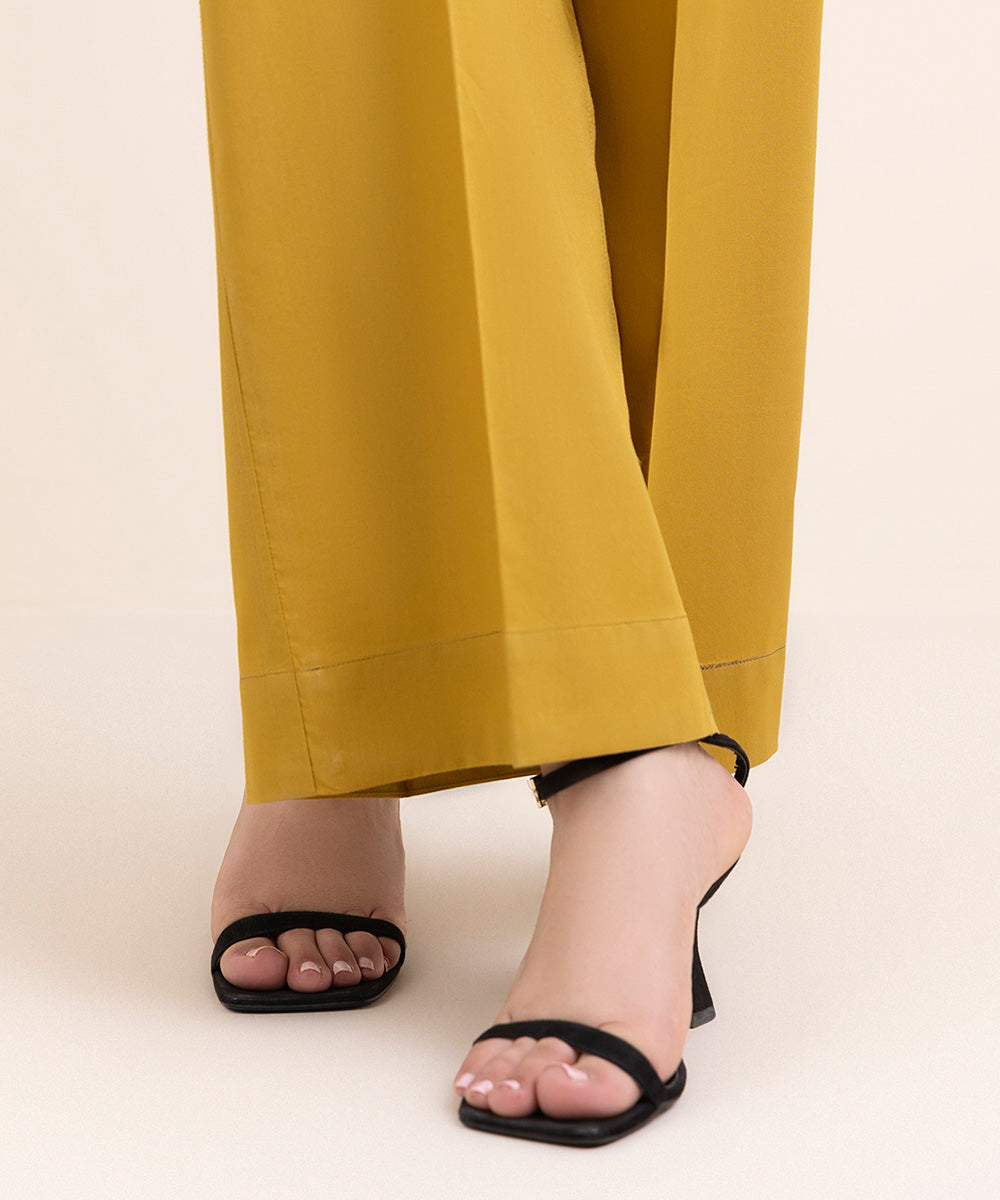 Women's Pret Cambric Yellow Solid Culottes