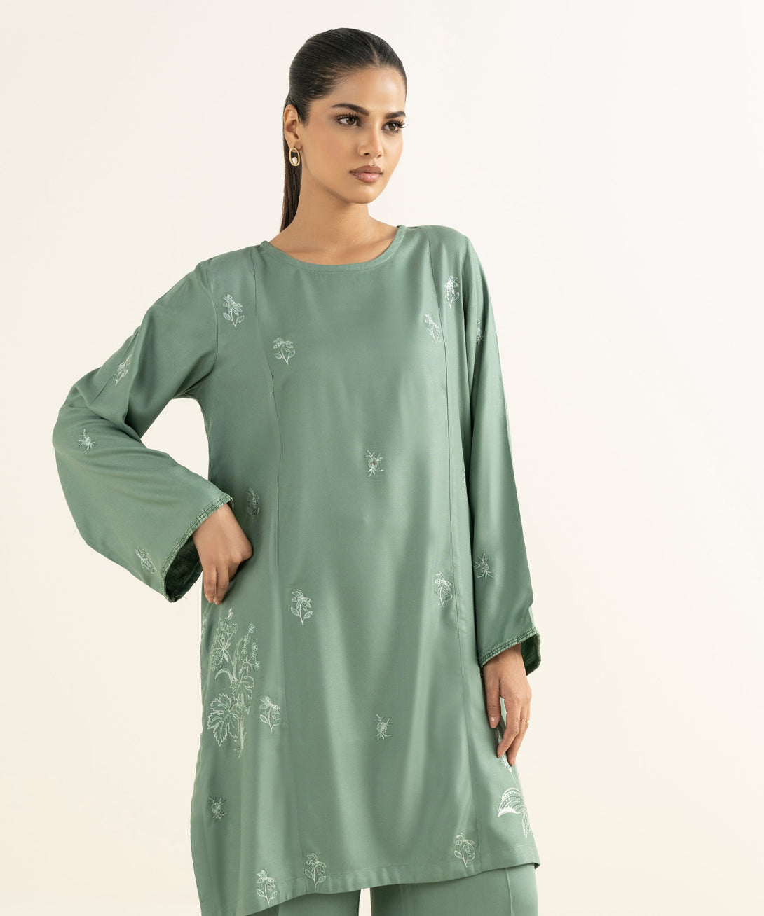 Women's RTW Bedford  Embroidered Sage Green Straight Shirt