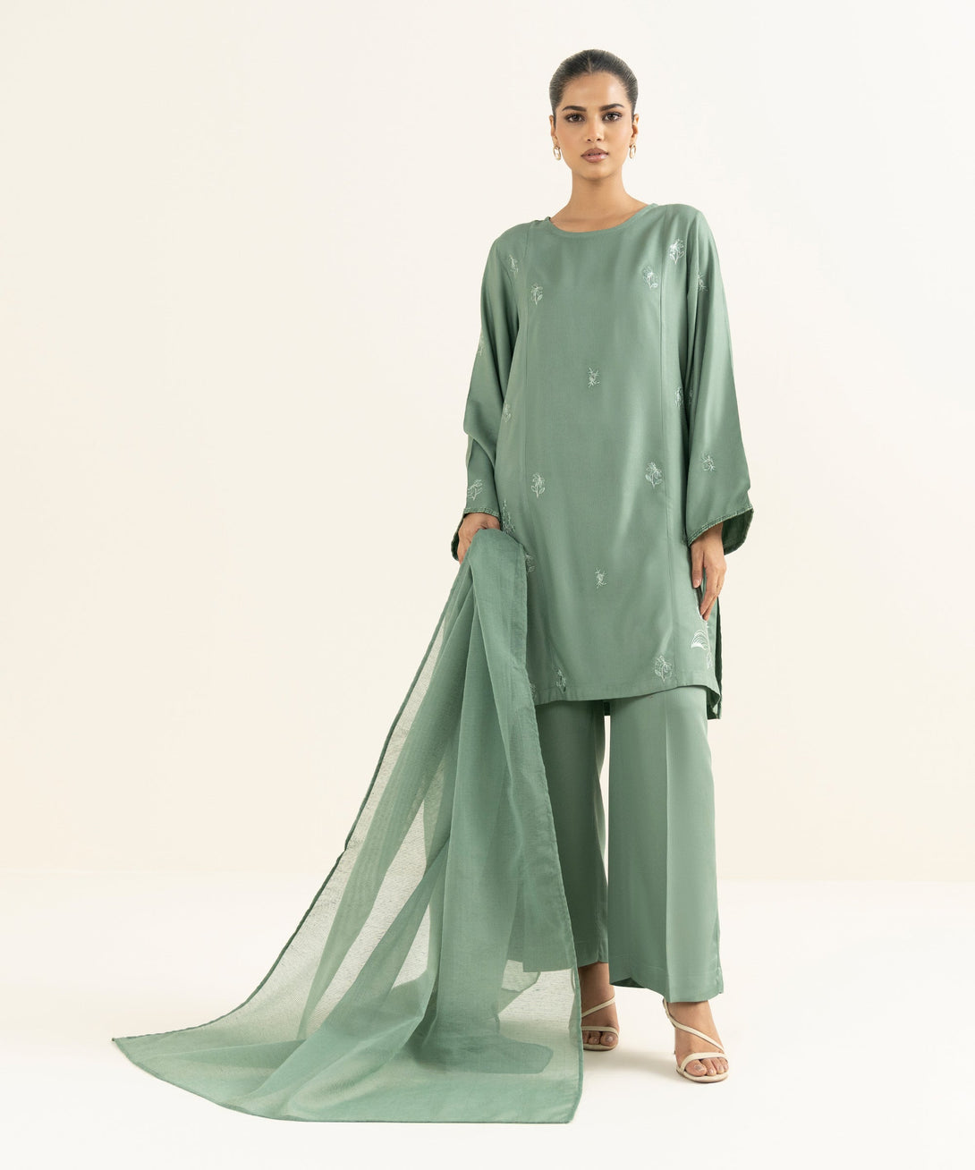 Women's RTW Bedford  Embroidered Sage Green Straight Shirt