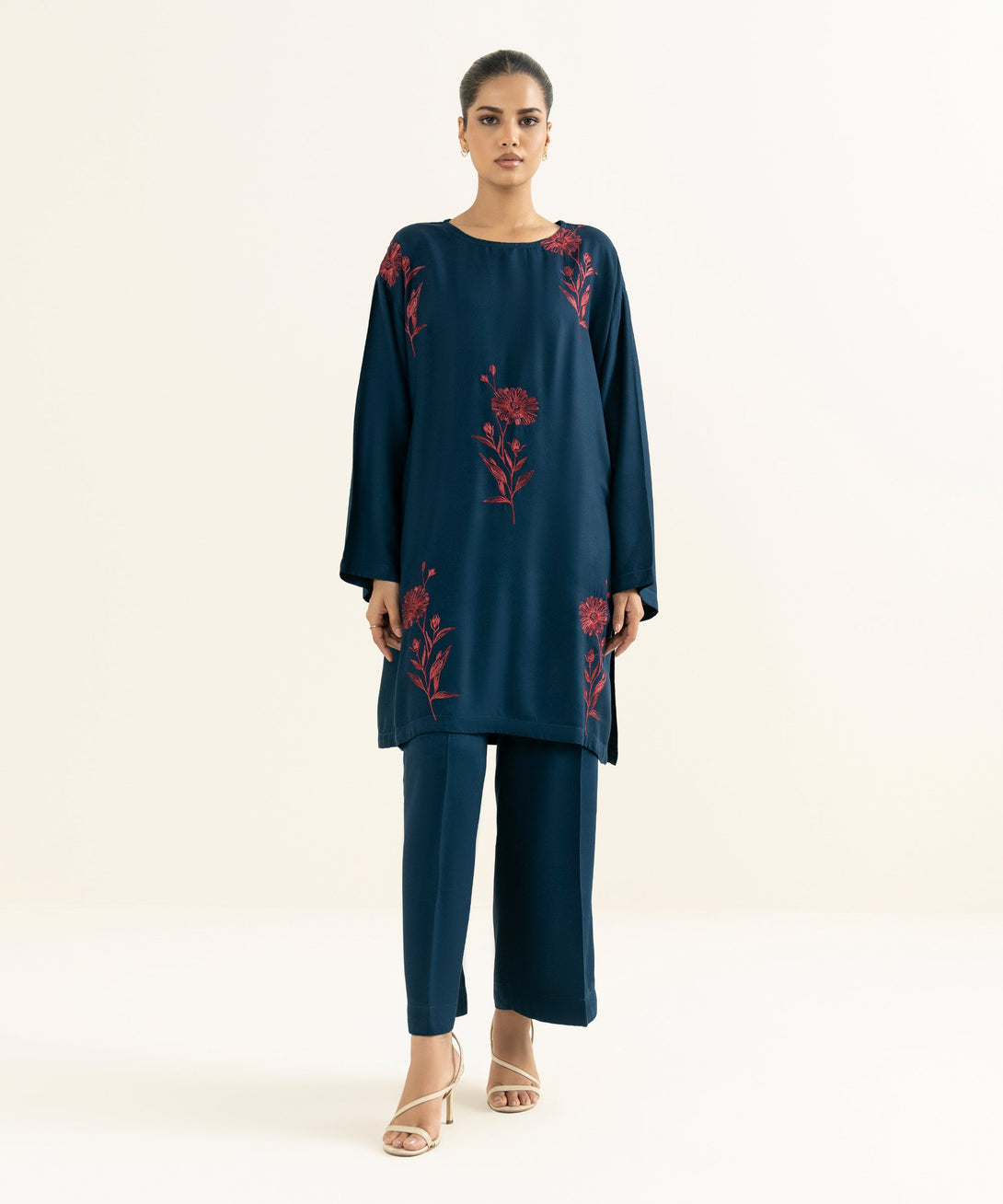 Women's RTW Bedford  Embroidered Teal Drop Shoulder Shirt