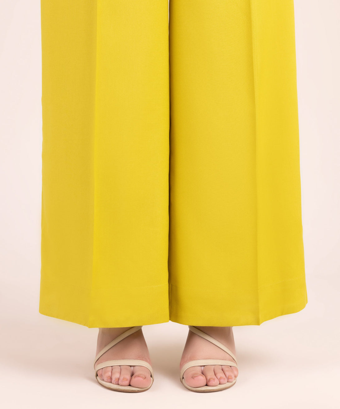 Women's RTW Linen Viscose Solid Lime Culottes