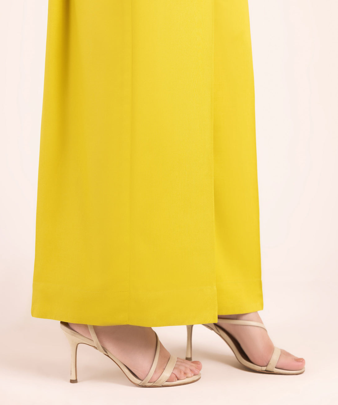 Women's RTW Linen Viscose Solid Lime Culottes