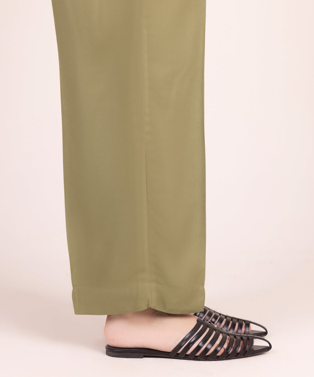 Women's RTW Bedford Solid Green Straight Pants