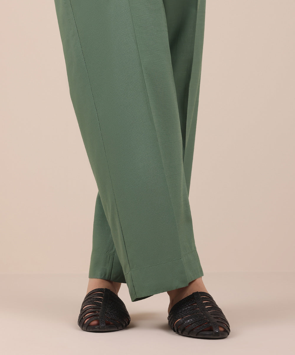 Women's Pret Green Solid Dull Viscose Raw Silk Straight Trousers