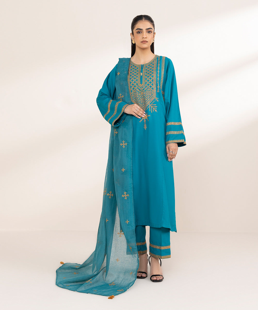 Embroidered Karandi Dupatta