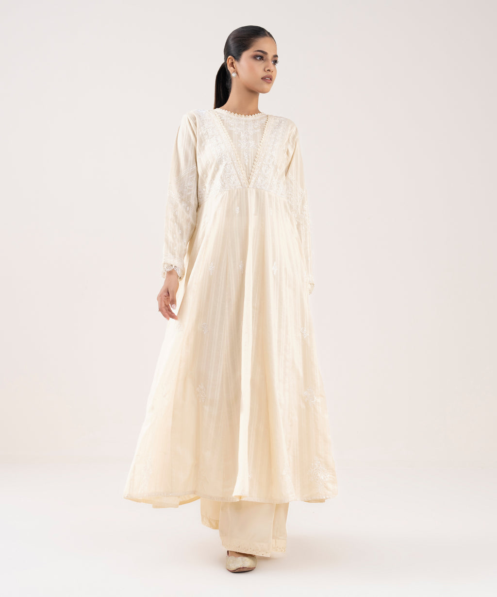 Embroidered Lawn Pishwas