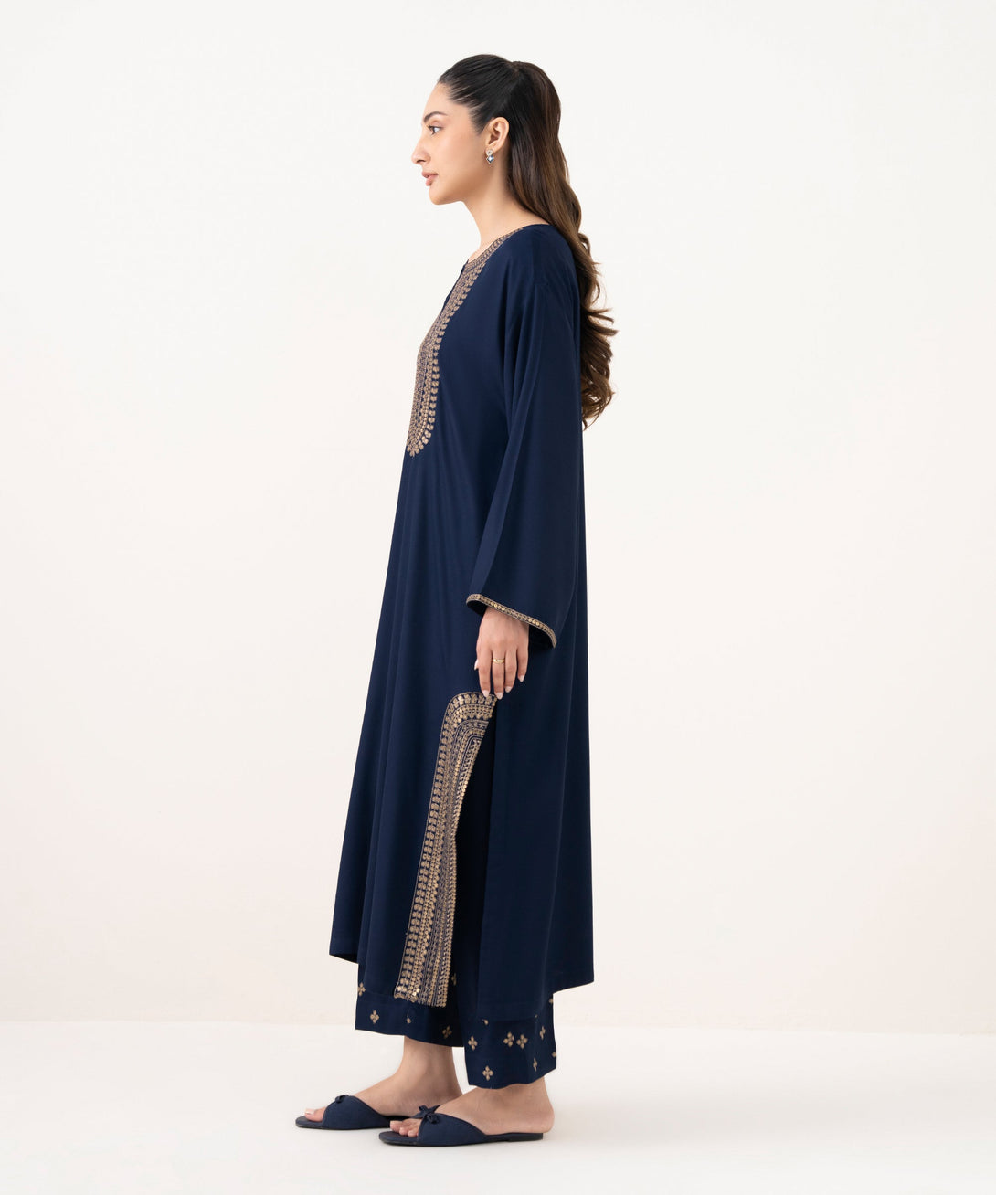 Women's RTW Bedford  Embroidered Blue A-Line Shirt