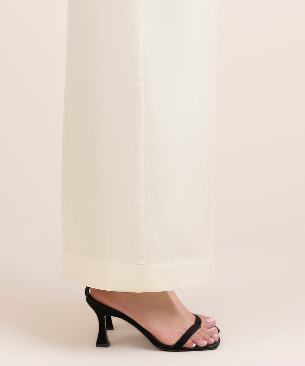 Women's Pret Blended Satin Off White Solid Culottes