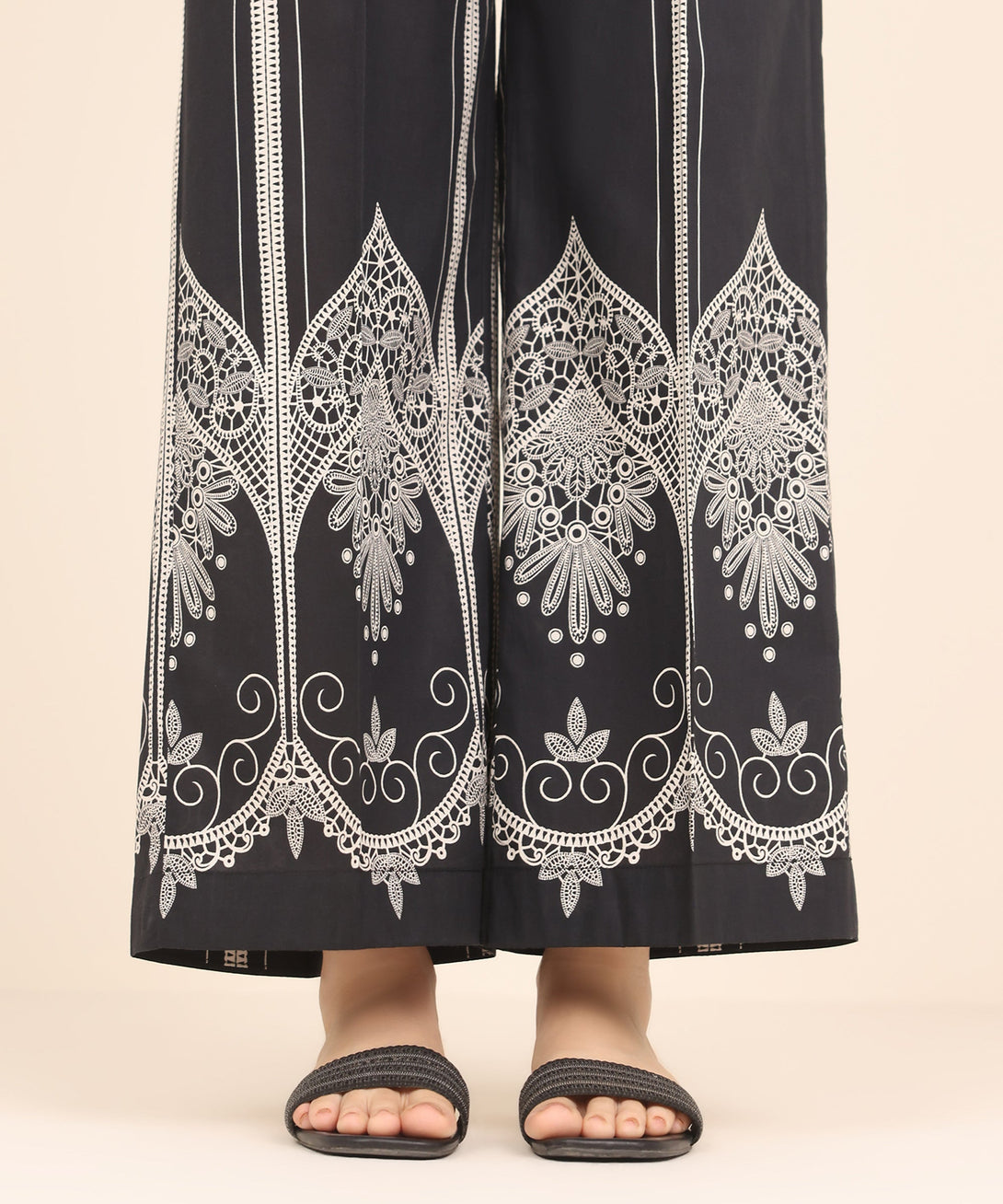 Women's RTW Cambric Multi Printed Culottes