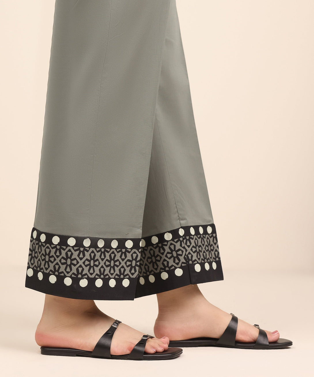 Women's RTW Cambric Grey Solid Straight Pants