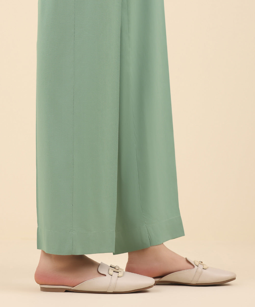 Women's Pret Cotton Viscose Green Solid Straight Pants