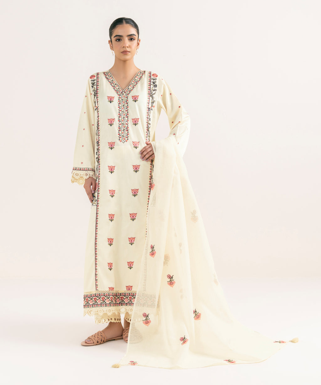 Embroidered Karandi Dupatta