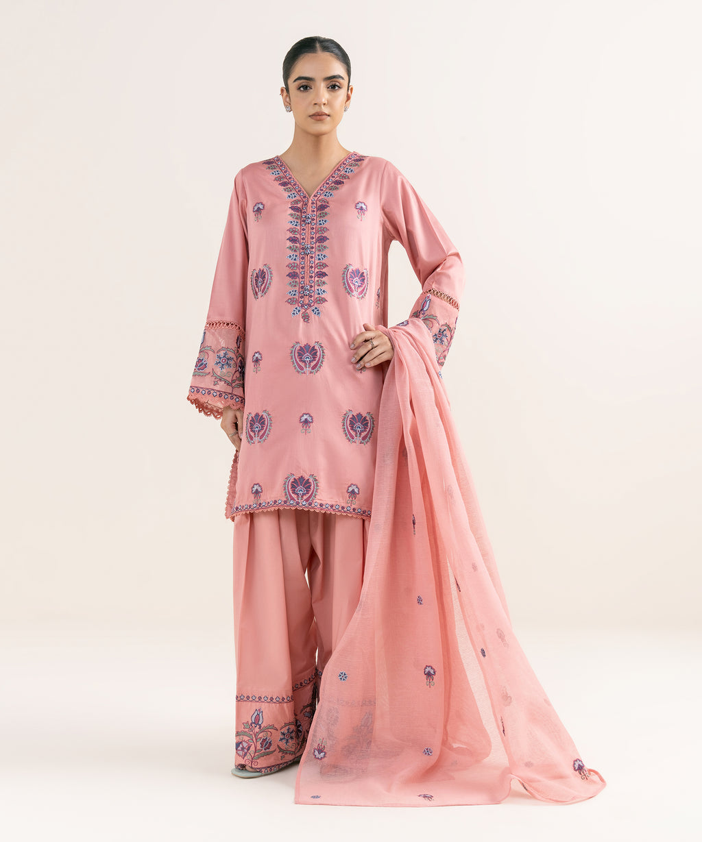 Embroidered Karandi Dupatta