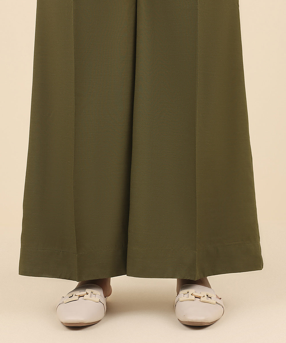 Women's Pret Raw Silk Green Solid Flared Pants