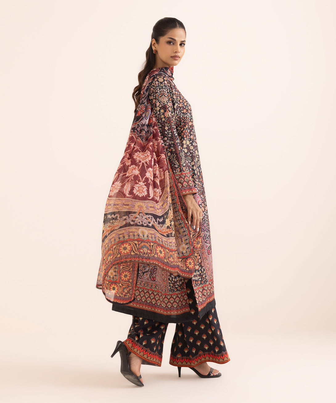 Women's RTW Blended Grip Multi Printed 3 Piece Suit