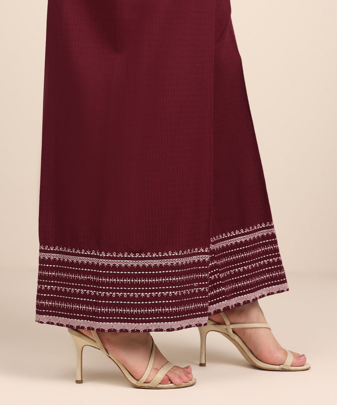 Women's RTW Textured Cotton Red Embroidered Culottes