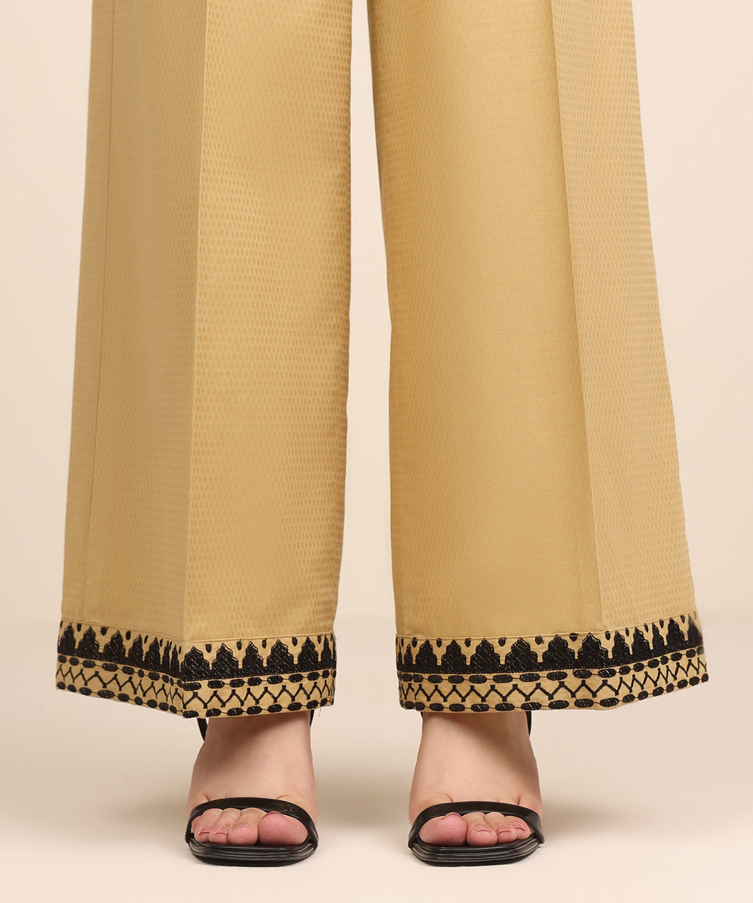 Women's RTW Textured Cotton Beige Embroidered Culottes