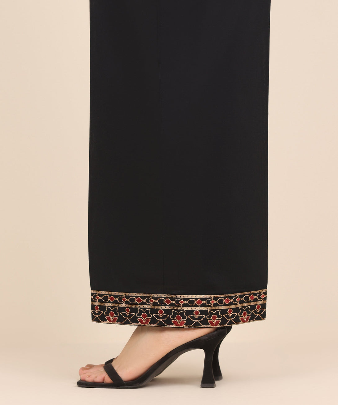 Women's RTW Cambric Black Embroidered Culottes