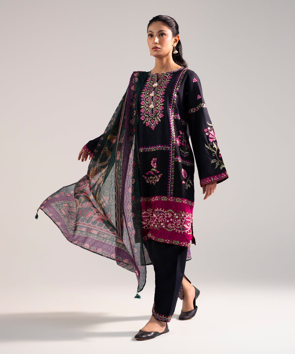 3 Piece - Embroidered Lawn Suit