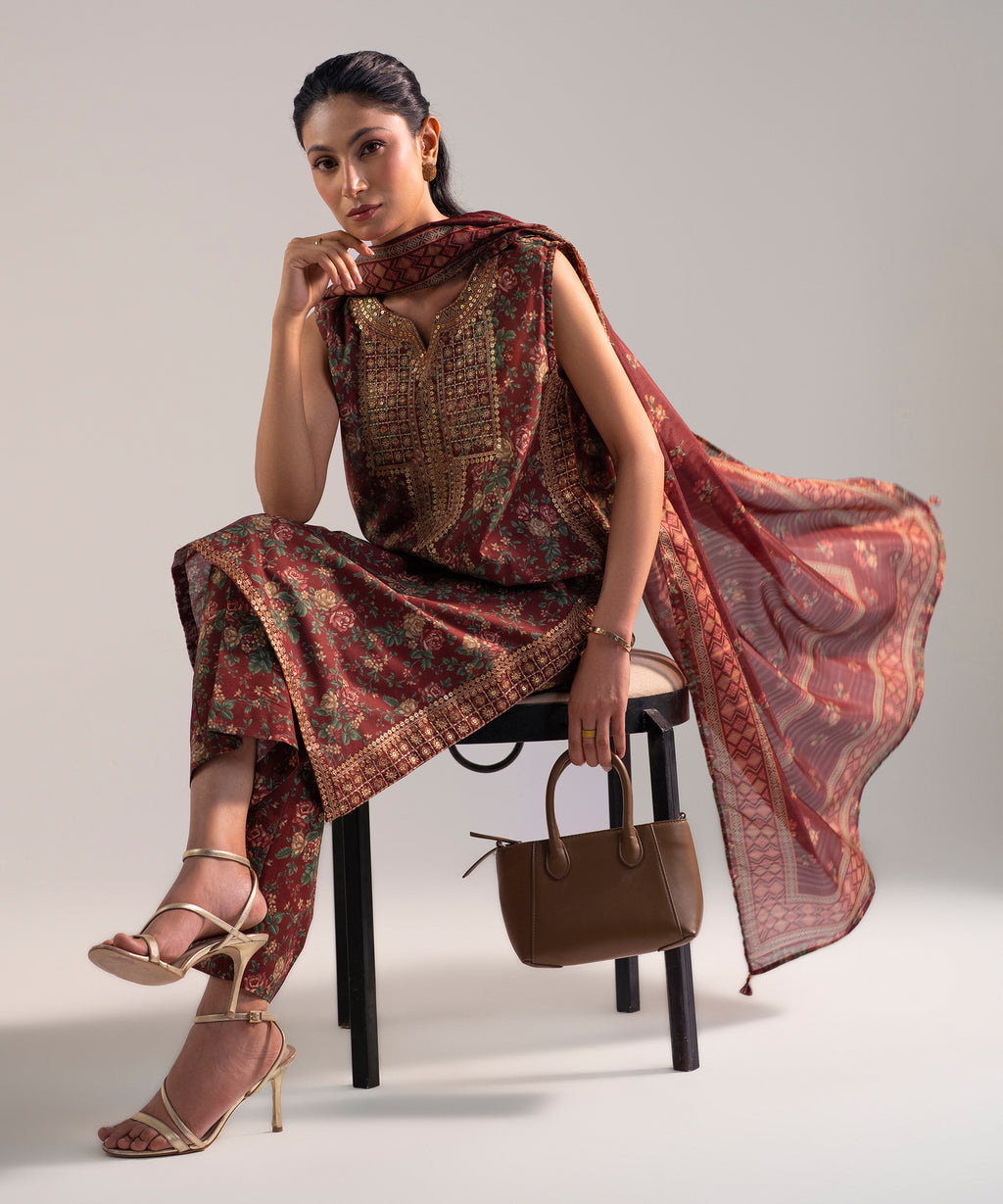 3 Piece - Embroidered Lawn Suit