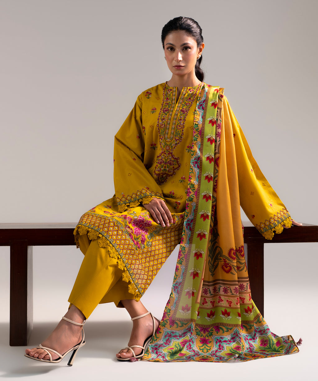 3 Piece - Embroidered Lawn Suit
