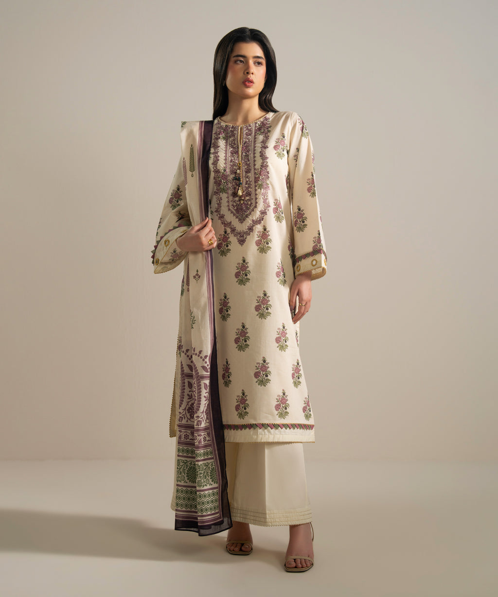 3 Piece - Embroidered Zari Lawn Suit